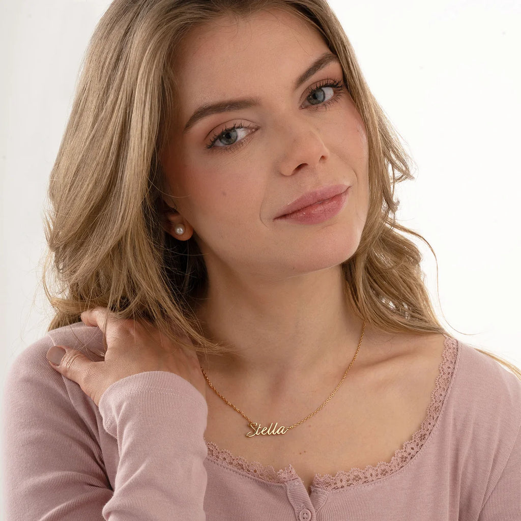 Dainty Name Necklace